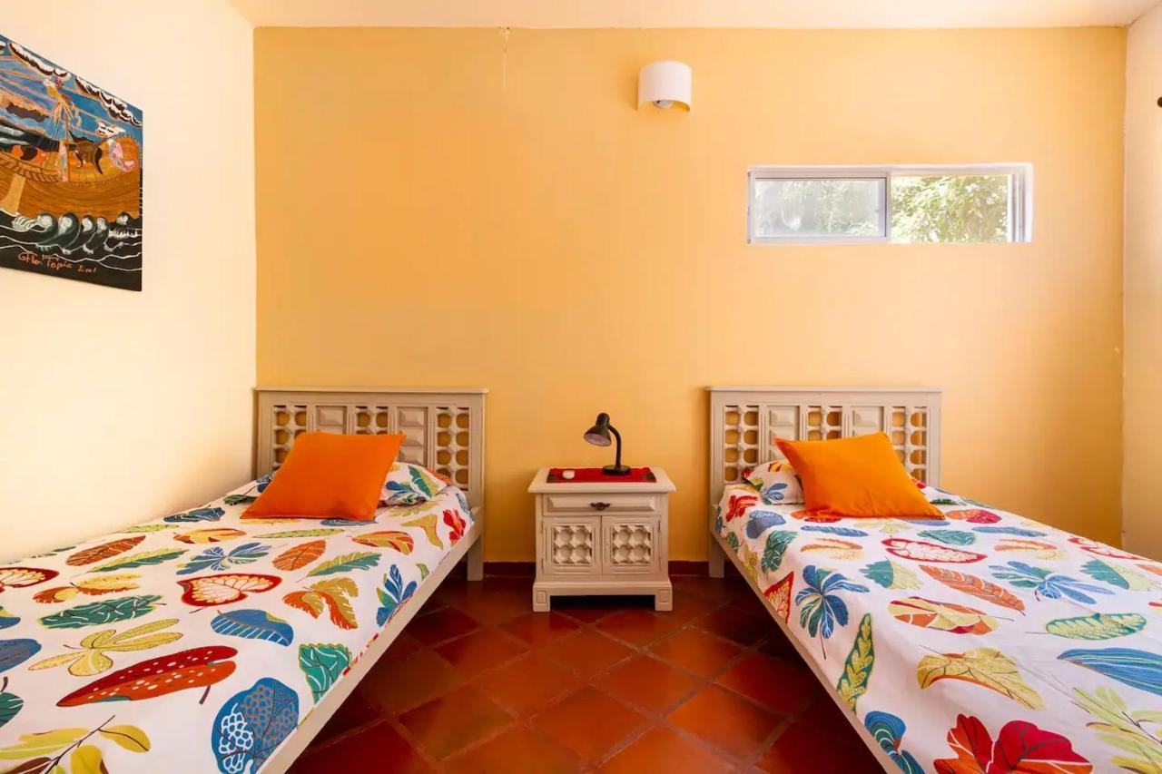 Junto Al Mar Y El Manglar Hotel Cartagena ภายนอก รูปภาพ